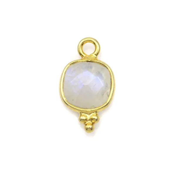 Breloque en Pierre de lune carrée facettée sur argent doré 7mm x 1pc