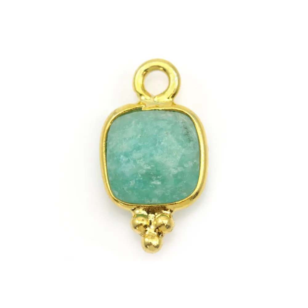 Breloque en Amazonite carrée facettée sur turquoise et doré 7mm x 1pc