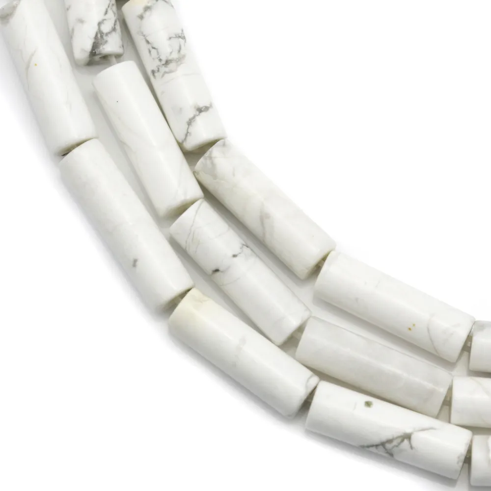 Howlite blanche tube 4x13mm x 40cm