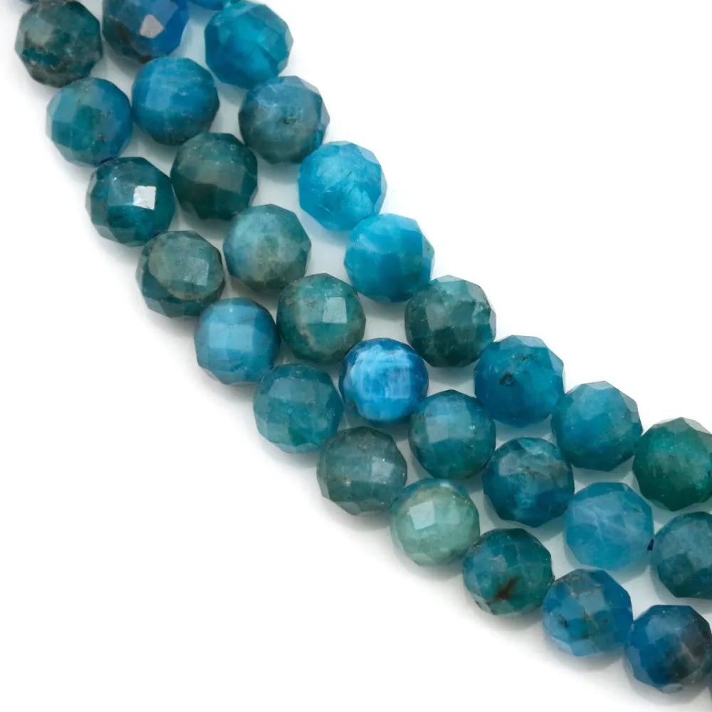 Apatite de couleur bleu et de forme ronde facette, 4mm x 40cm