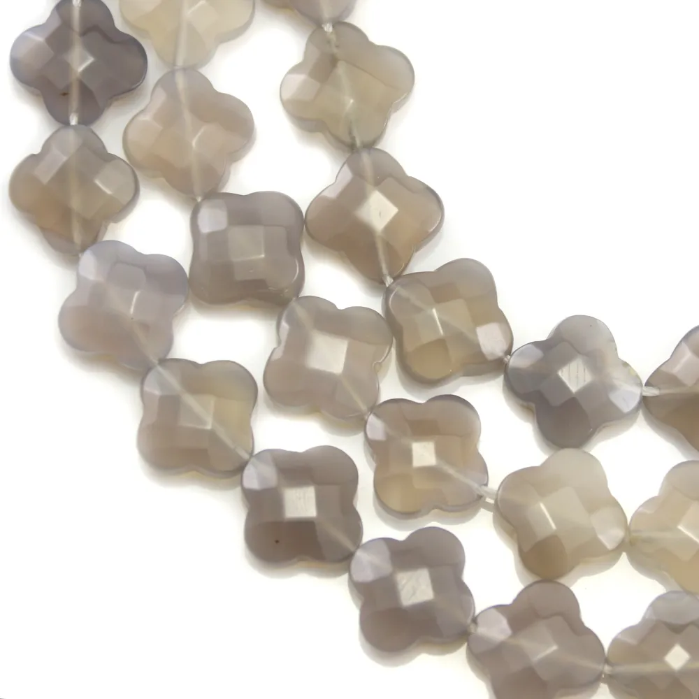 Agate gris trèfle facette 13 mm x 40cm