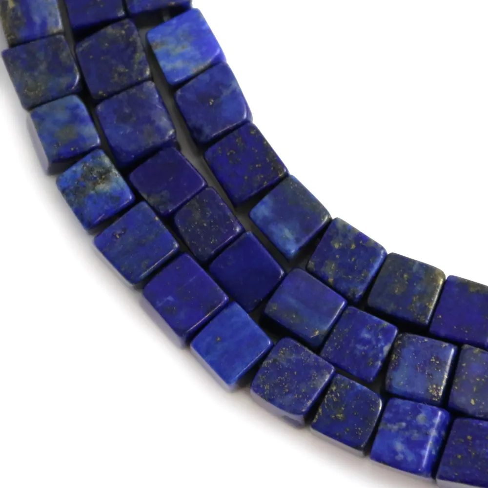 Lapis-Lazuli en cube sur fil 6.5mm x 40cm