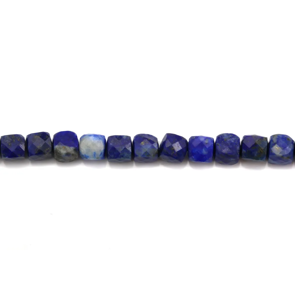 Lapis lazuli, de forme cube facetté, 5 mm x 40cm