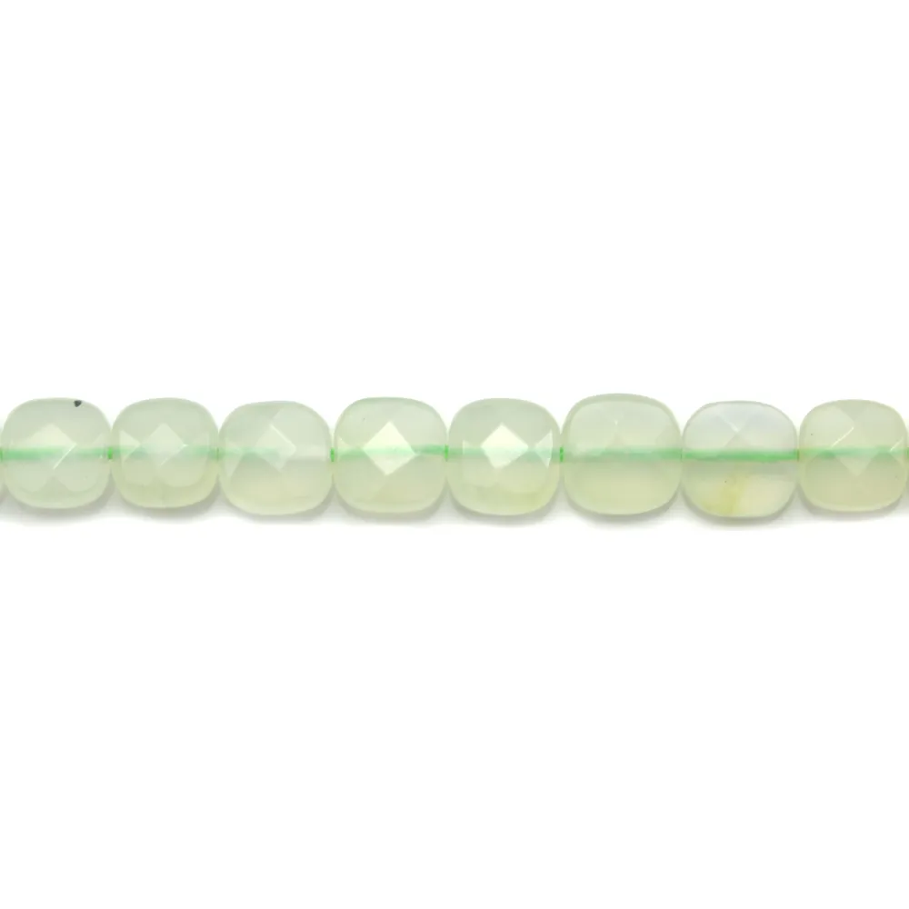 Jade teinté vert carré facette 6mm x 40cm