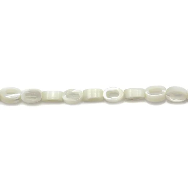 Nacre blanche en ovale creux sur fil 4x6mm x 40cm