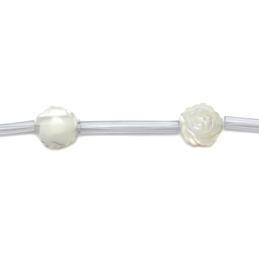 Nacre blanche en forme de rose 8mm x 2pcs