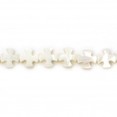 White mother-of-pearl cross 8mm x 4 pcs