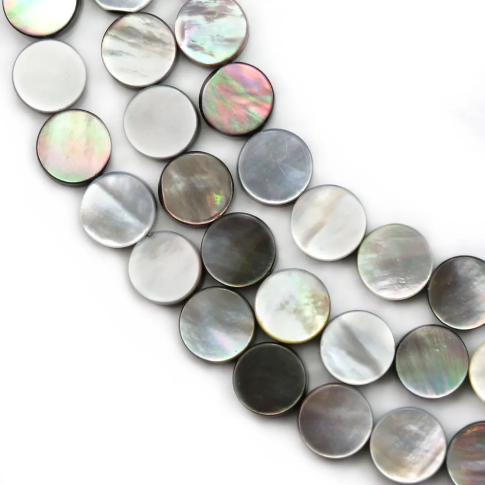 Nacre grise en rond plat sur fil 10mm x 40cm
