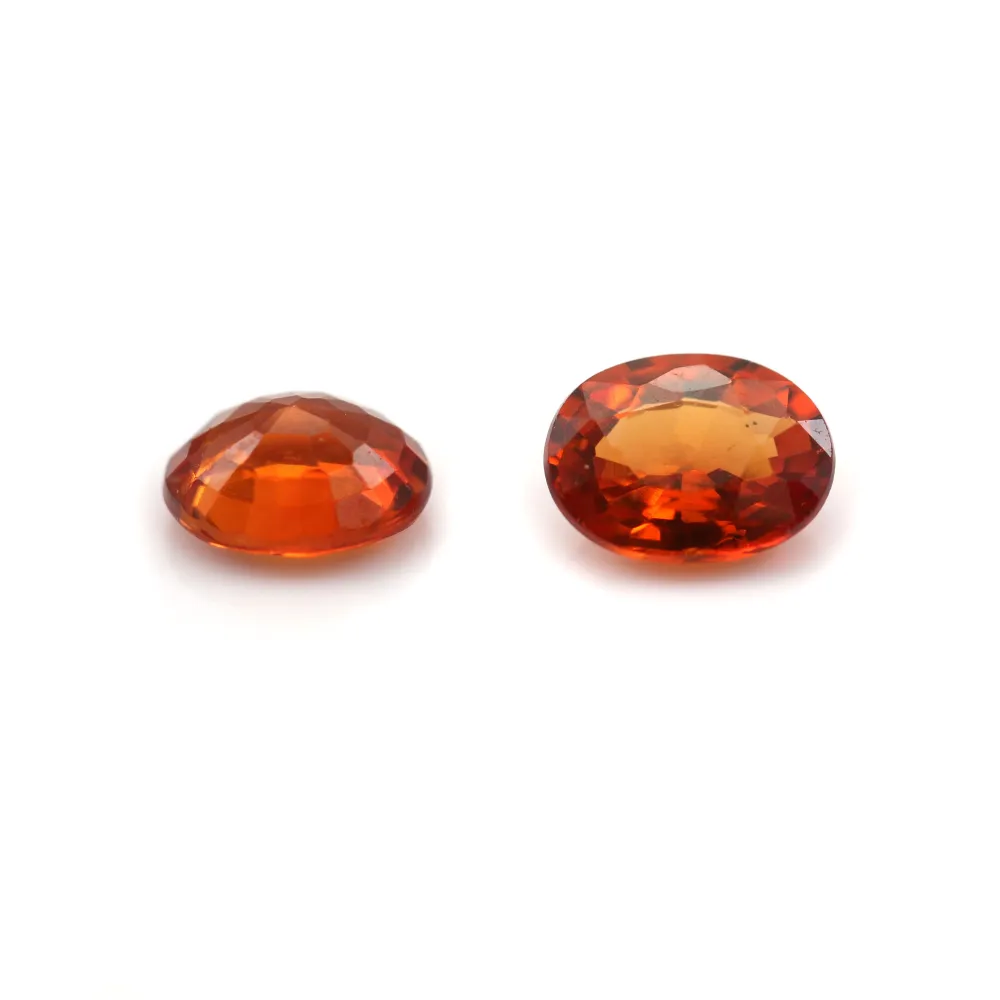 Saphir orange à sertir, taille ovale 3.5x4.5mm x 1pc