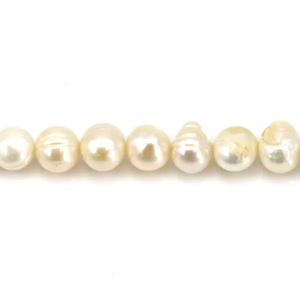 Freshwater cultured pearls, white, oval/irregular, 7-9mm x 40cm