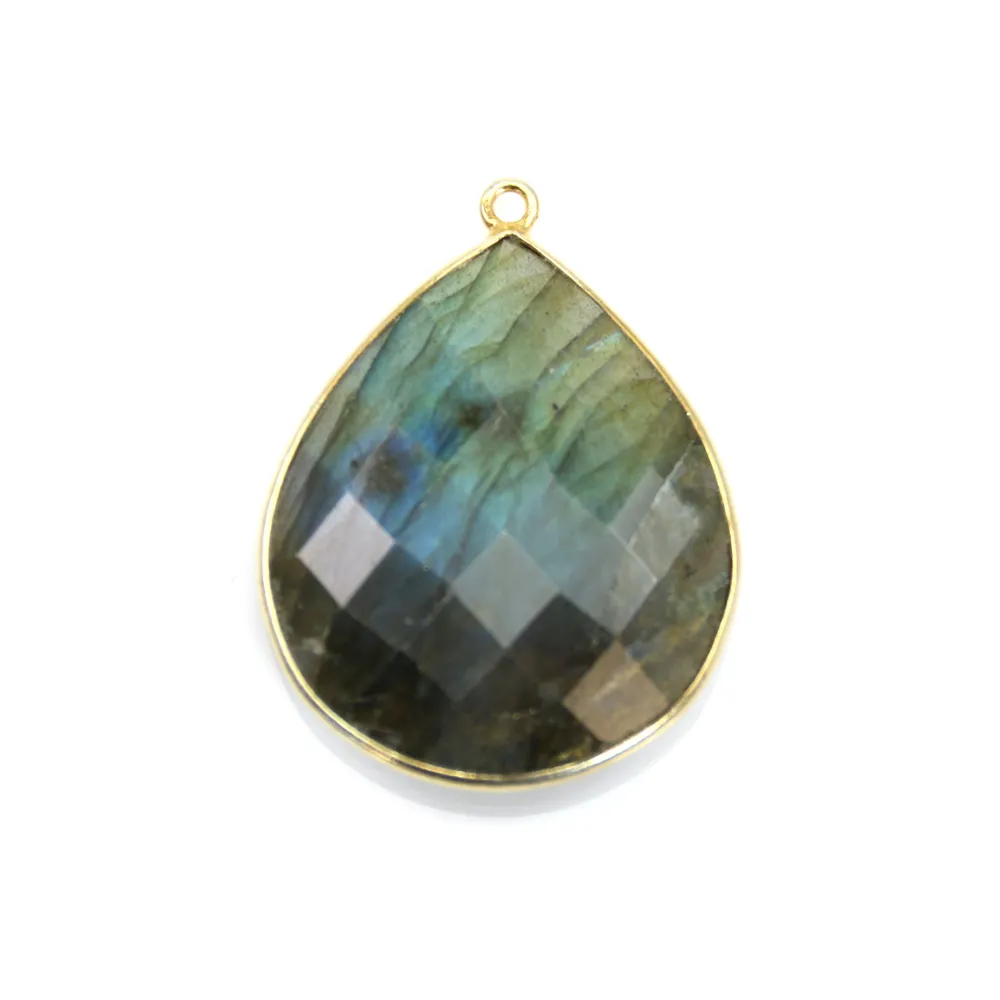 Labradorite pendant set in golden silver, in shape of a drop 26x31mm x 1pc