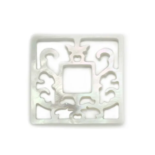 White square mother-of-pearl with openwork 30x30mm x 1pc