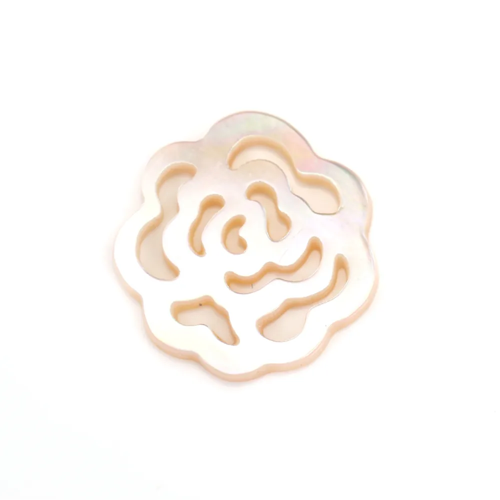 Nacre rose ajourée en fome de fleur 14mm x 1pc