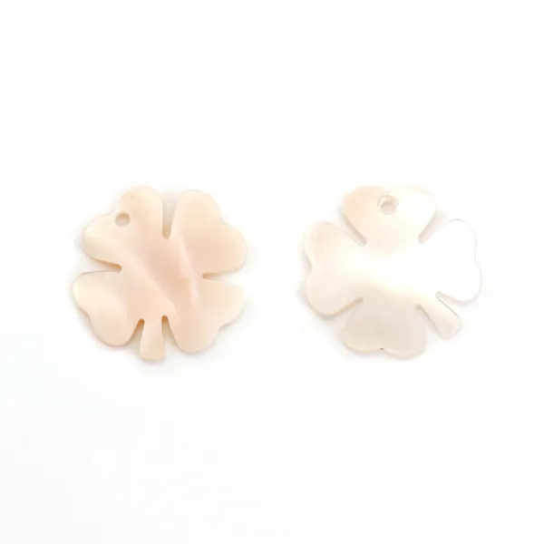 Nacre rose en forme de trèfle à 4 feuilles 13mm x 1pc