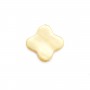 Yellow mother-of-pearl clover beads 12mm x 2pcs