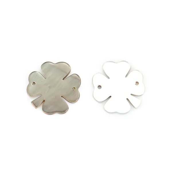 Nacre grise en forme de trèfle à 4 feuilles 13mm x 1pc
