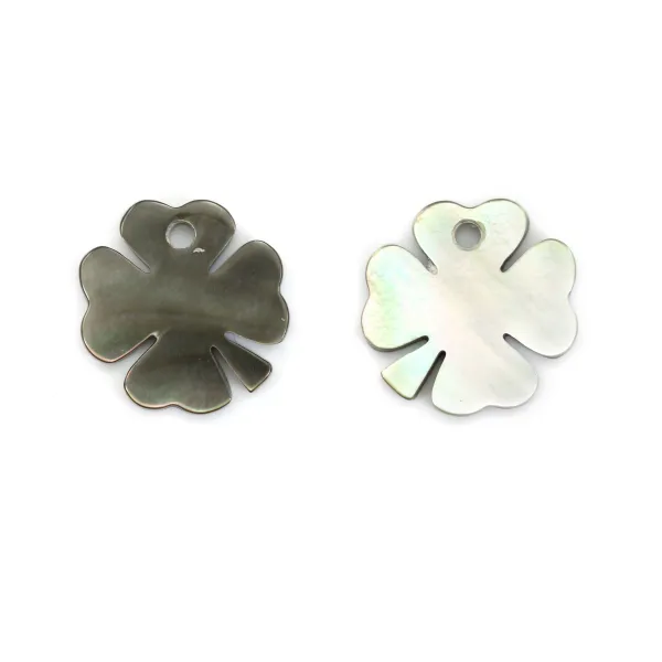 Nacre grise en forme de trèfle à 4 feuilles 13mm x 1pc