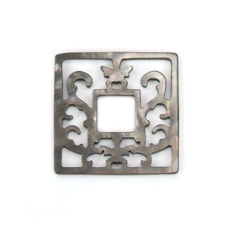 Nacre grise ajourée en carré 30x30mm x 1pc
