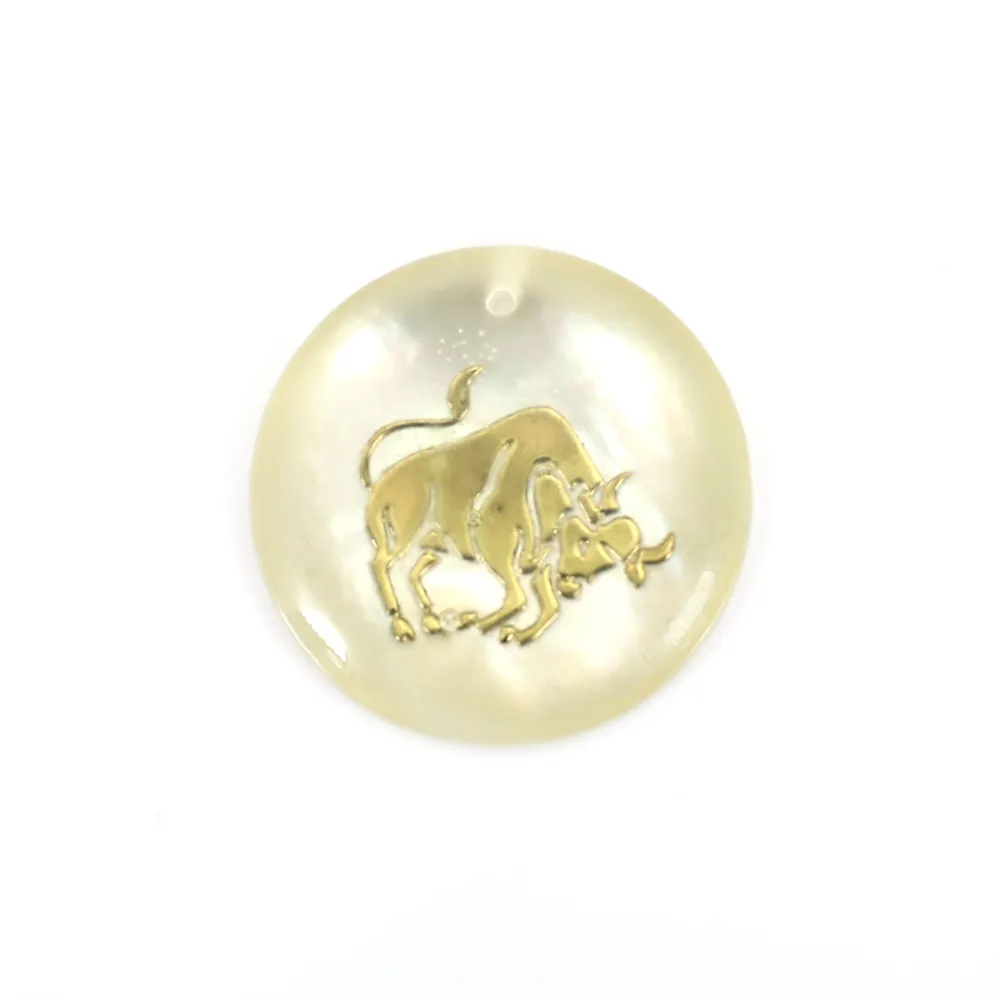 Pendentif Taureau en nacre 20mm x 1pc