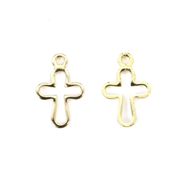 Croix ajourée dorée sur laiton 8x12mm x 4pcs