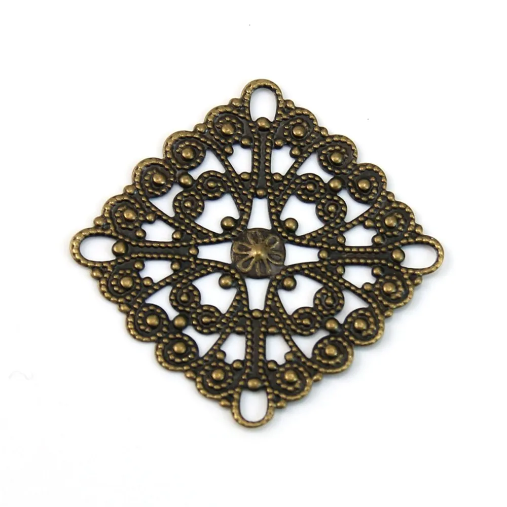Square Filigreed golden tone 28mm x 1pc