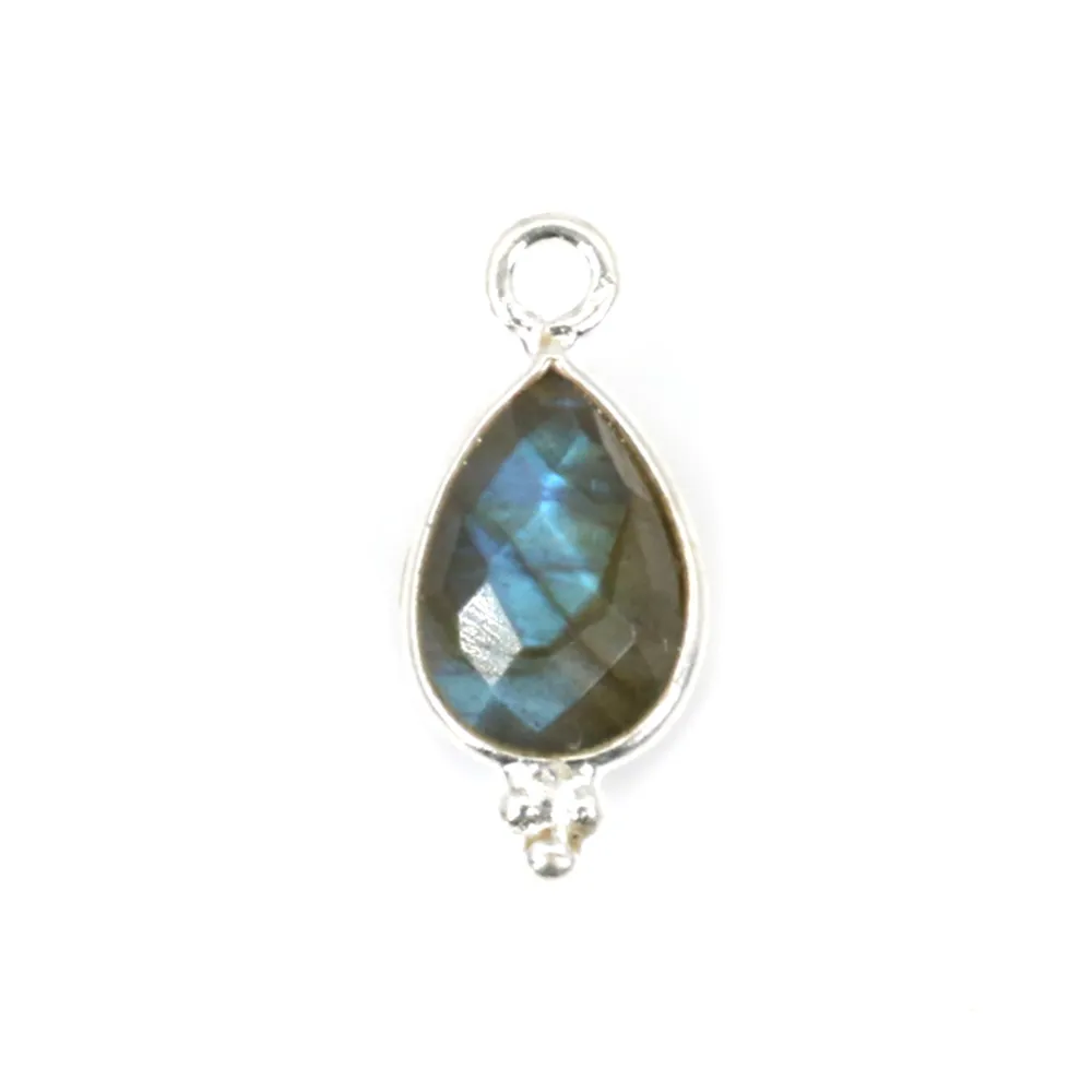 Pendentif Labradorite Ovale Scarabée Sculptée sur argent doré 13x20mm x 1pc