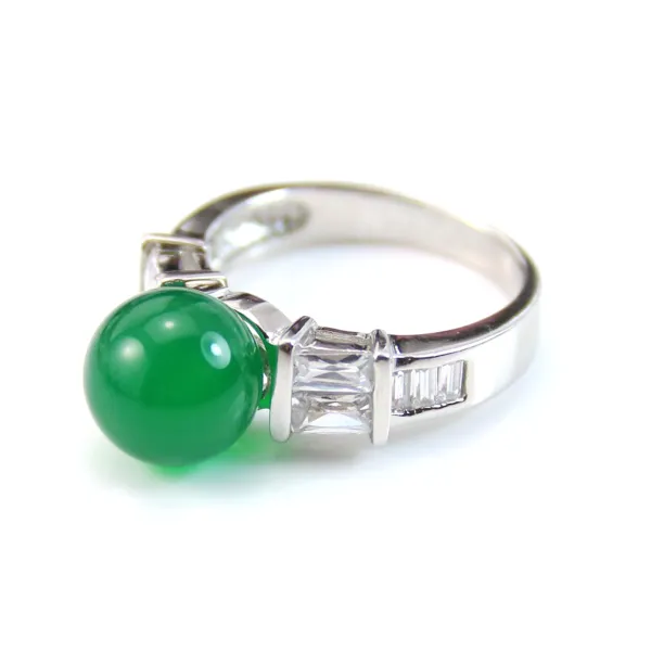 Green agate, half drilled, round 8mm x 4pcs