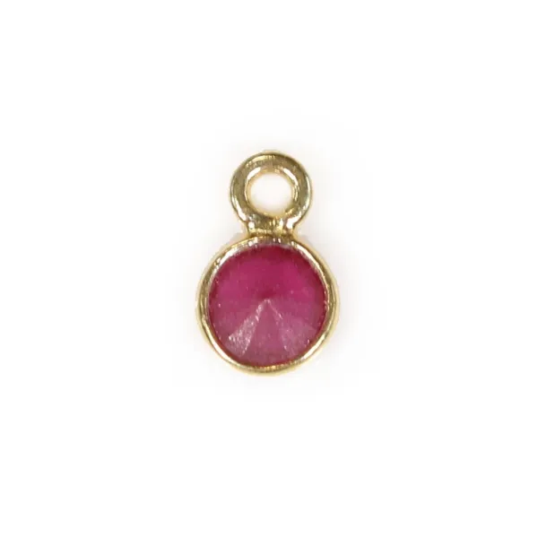 Dyed ruby ronde facettée sertie sur argent doré 5mm x 2pcs