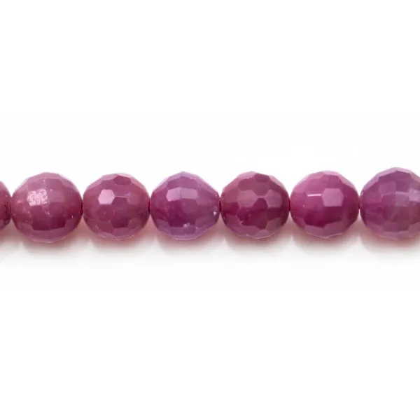 Erhitzter Rubin, rund facettiert, 4mm x 39cm.