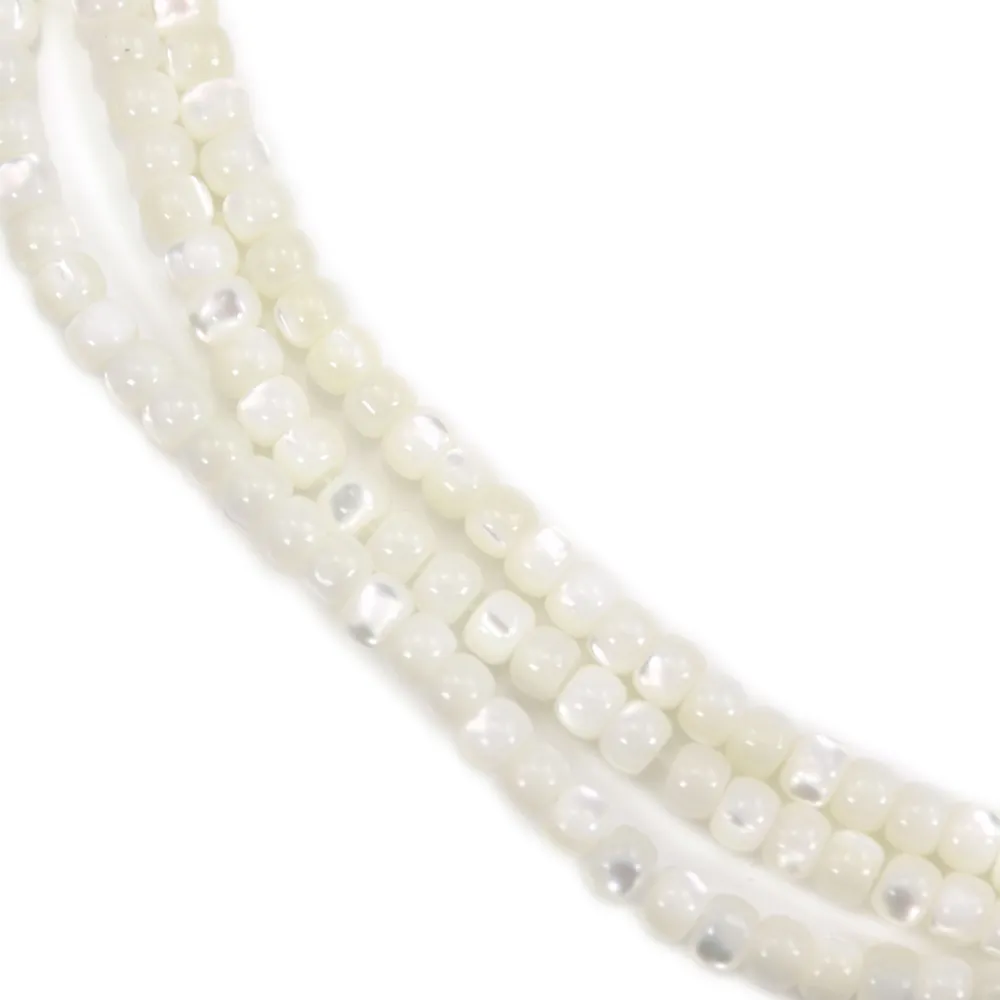 Nacre blanche rondelle 3x4mm x 39cm