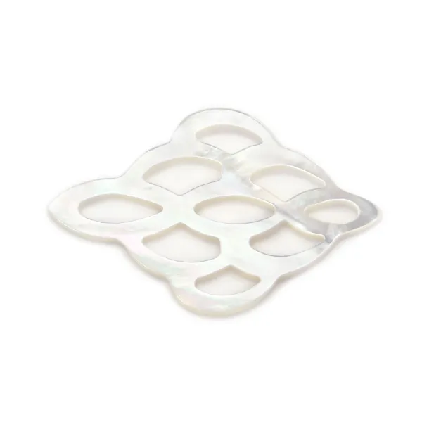Stylized white mother-of-pearl openwork 25x40mm x 1pc
