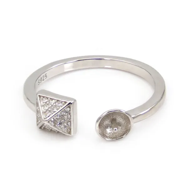 Anillo ajustable de pirámide para semi perforada - circonita cúbica y Plata de ley 925 rodinada x 1ud.