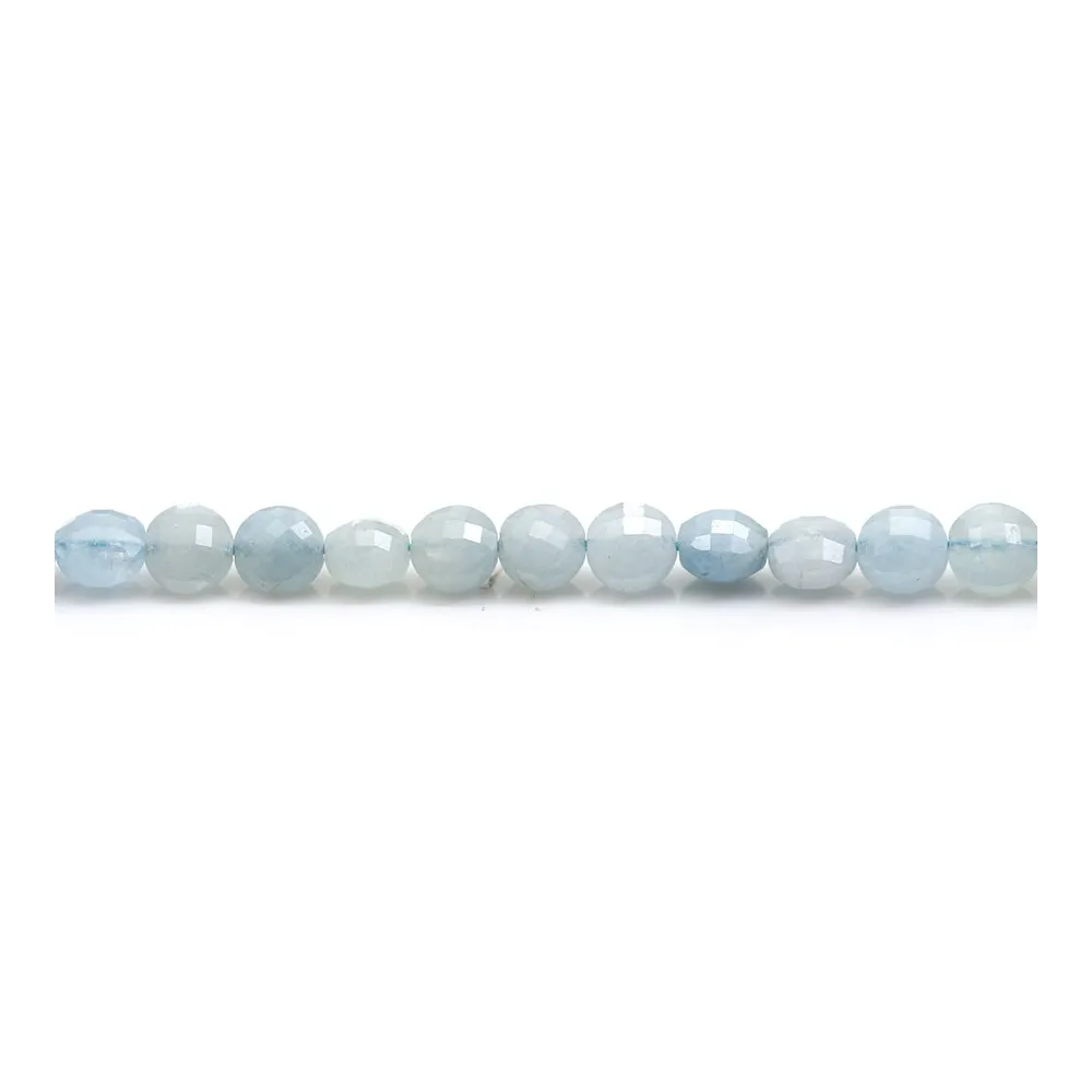 Aigue marine de couleur bleu, de forme ronde plate facetté 4.5mm x 39cm