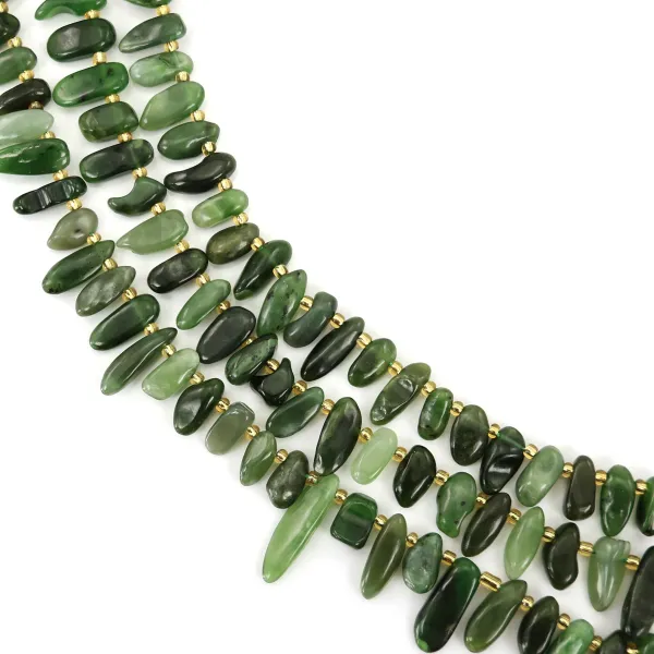 Perlas barrocas alargadas en Jade Nefrita – piedras verdes naturales