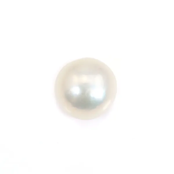 Freshwater cultured pearl, white, round for pendant