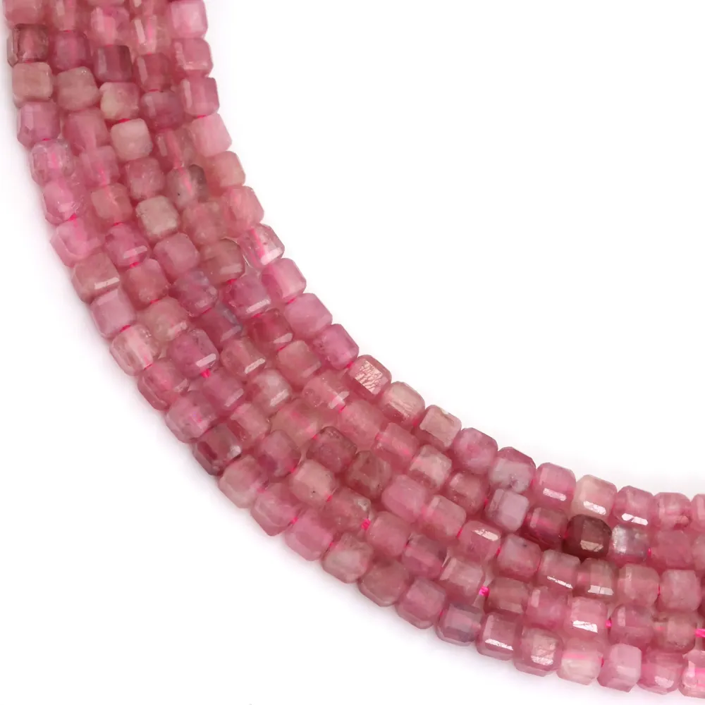 Turmalina rosa cubo facetado 2mm x 39cm