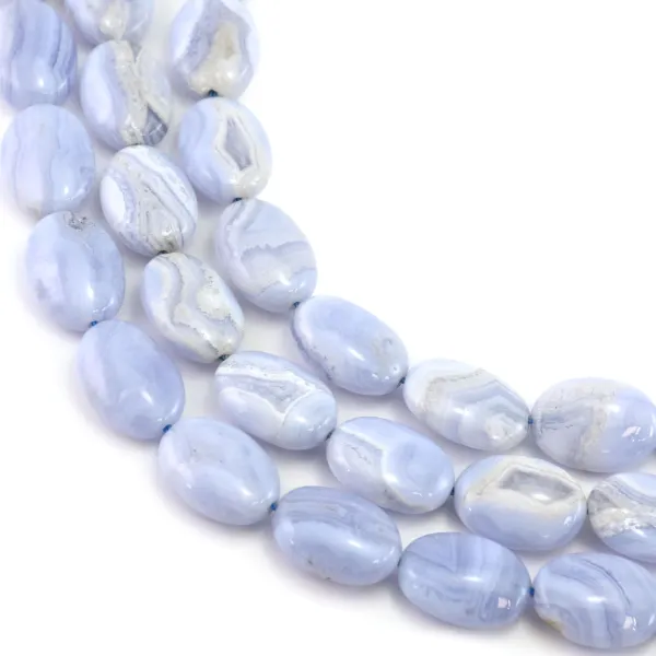 Oval chalcedony 13x18mm x 39cm