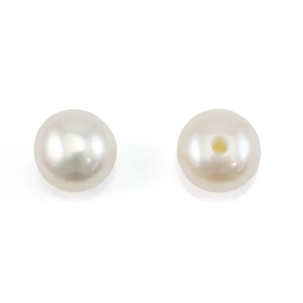 Freshwater cultured pearls, semi-drilled, white, button, 5-5.5mm x 4pcs
