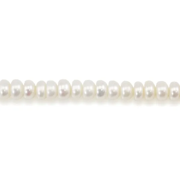 Freshwater cultured pearl, white, disc, 3.5-4mm x 41cm
