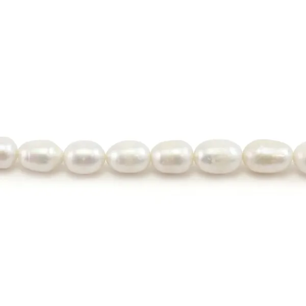 Freshwater cultured pearls, white, olive, 7-8mm x 38cm