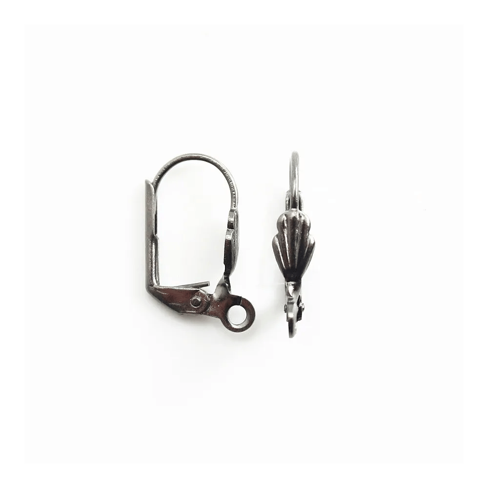 Dormeuse en coquillage noir 16mm x 4pcs