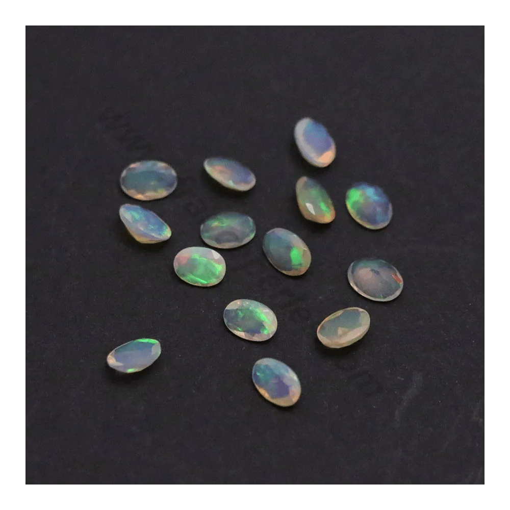 Cabochon opal ethiopian round 4mm - 4.5mm x 1pc