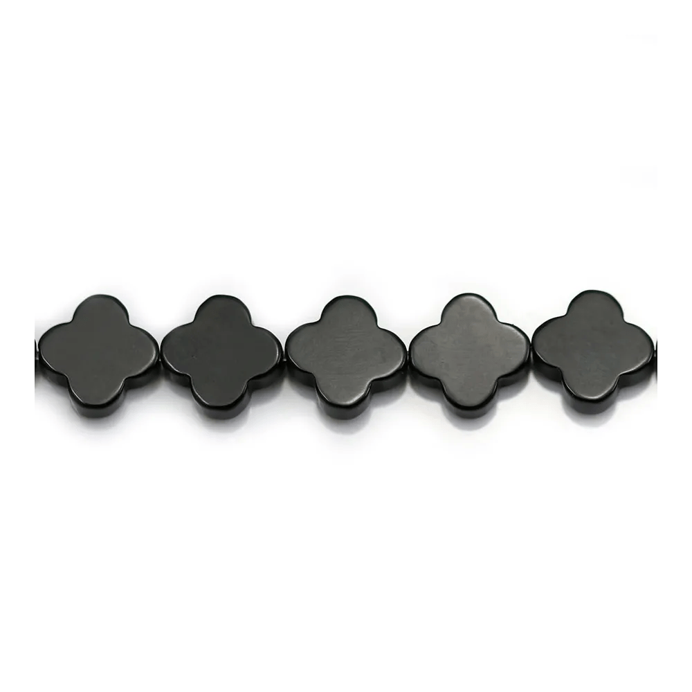 Agate in black color, in the shape of a clover, 10mm x 4pcs