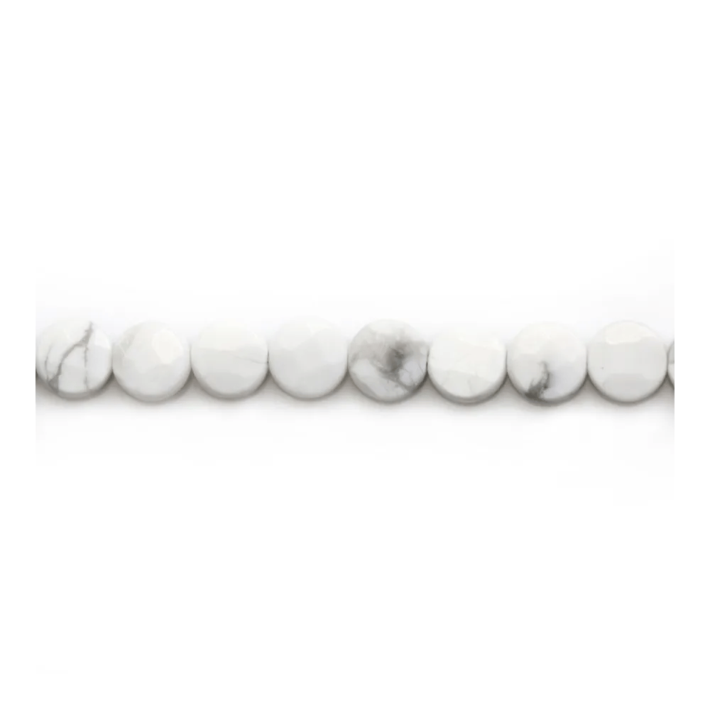 Howlite blanche, de forme ronde, plate et facetté 6mm x 40cm