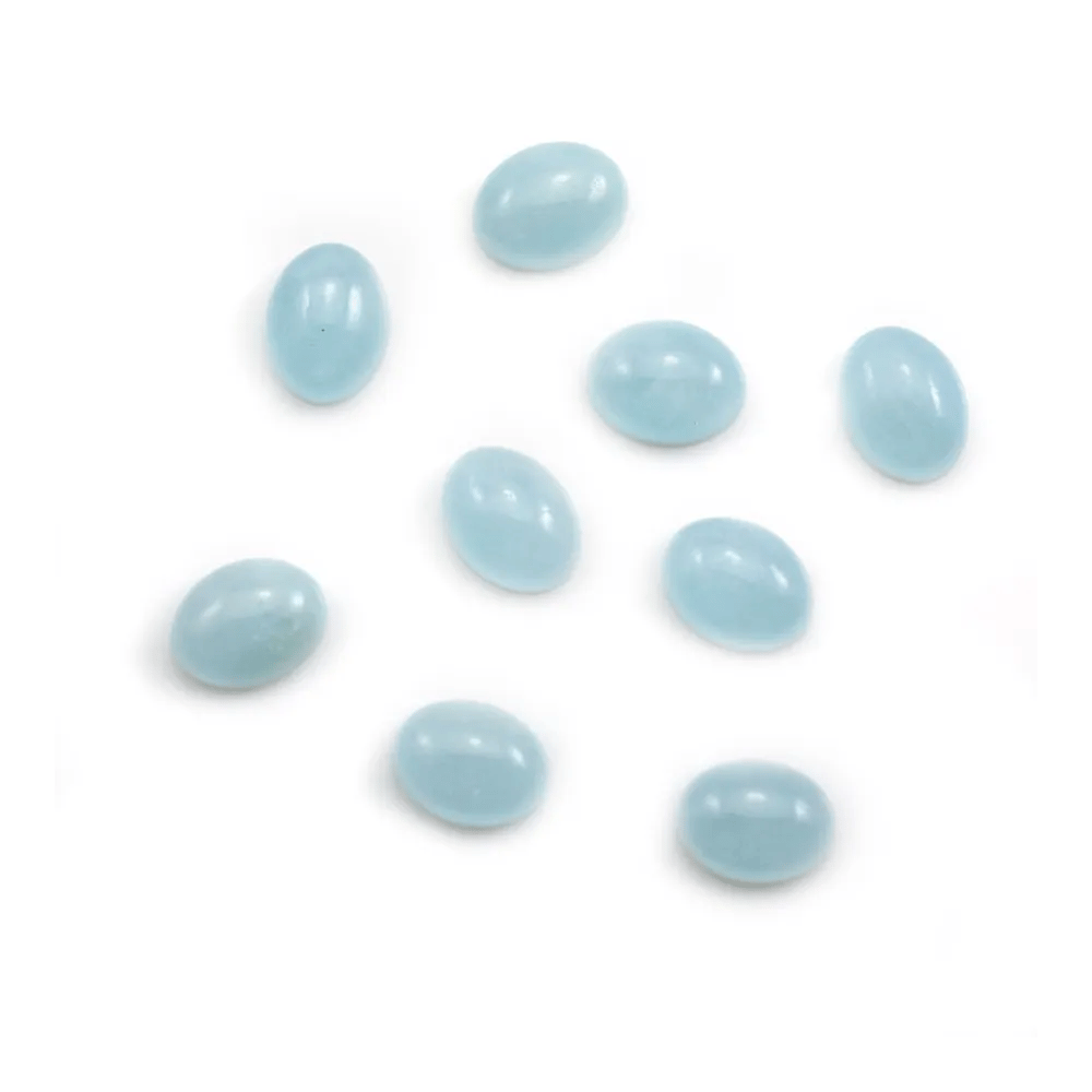 Aquamarine oval-shaped cabochon measuring 10x14mm x 1pc