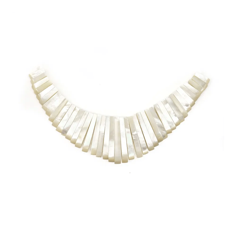Nacre blanche en forme de triangle 28x110mm x 1pc