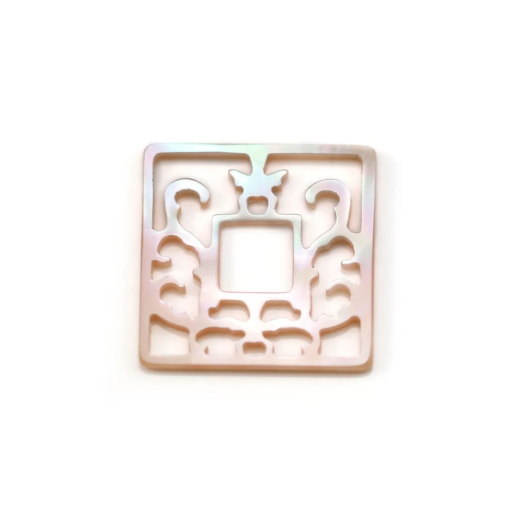 Nacre blanche carrée ajourée 18mm x 1pc
