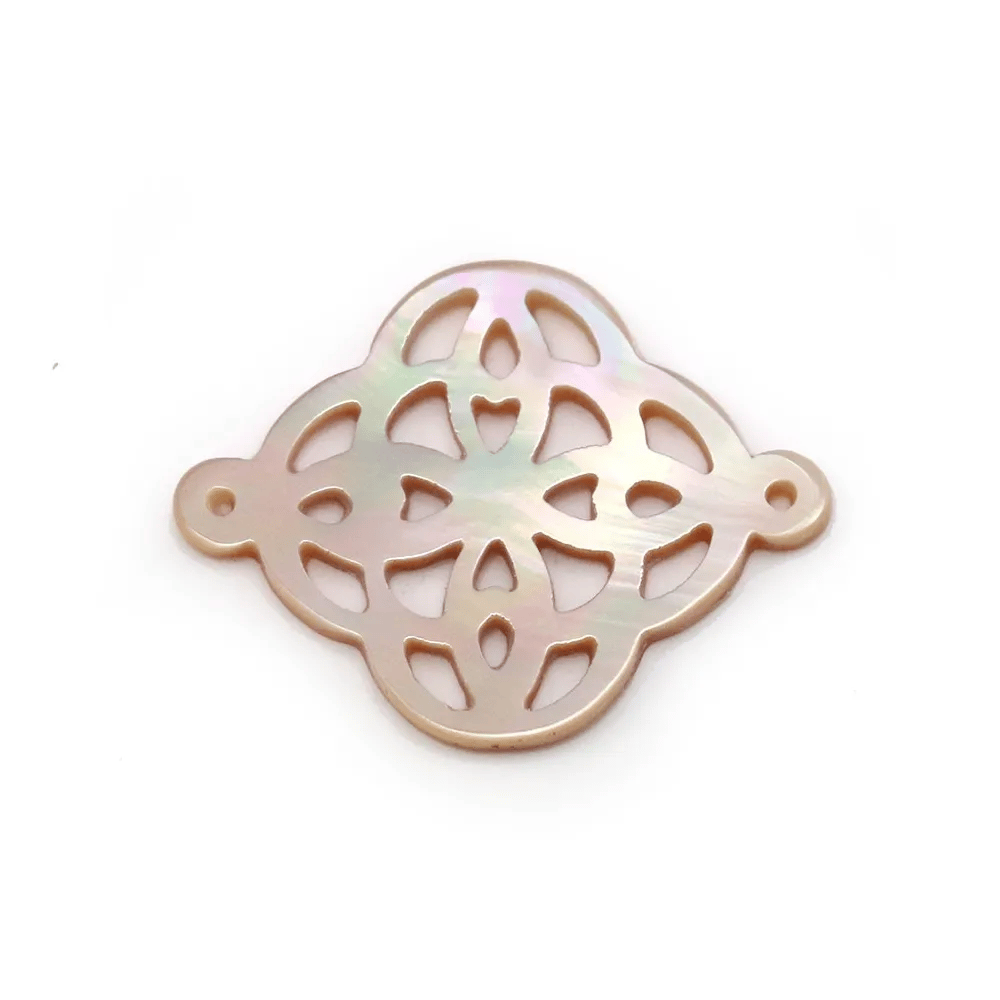 Nacre rose en motif celtique ajouré 18x24mm x 1pc