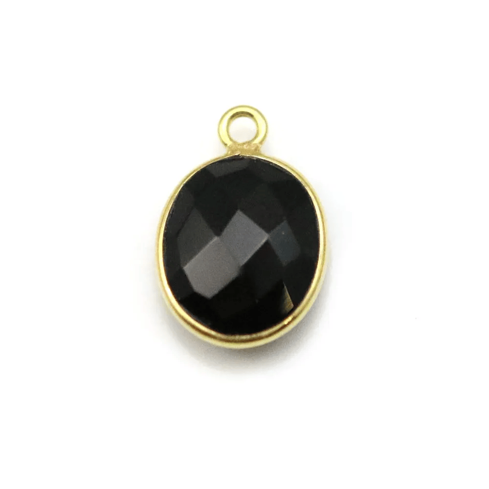 Agate noir de forme ovale, 1 anneau, sertie en argent doré, 11x13mm x 1pc