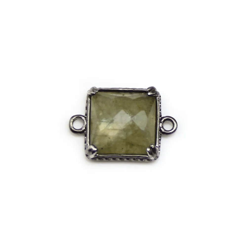 Intercalaire en labradorite sertie en métal, de forme carré, 9mm x 1pc